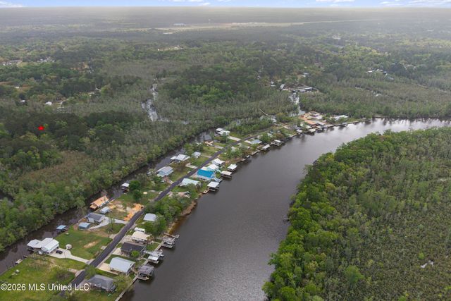 3401 Goldenrod Avenue, Moss Point, MS 39562