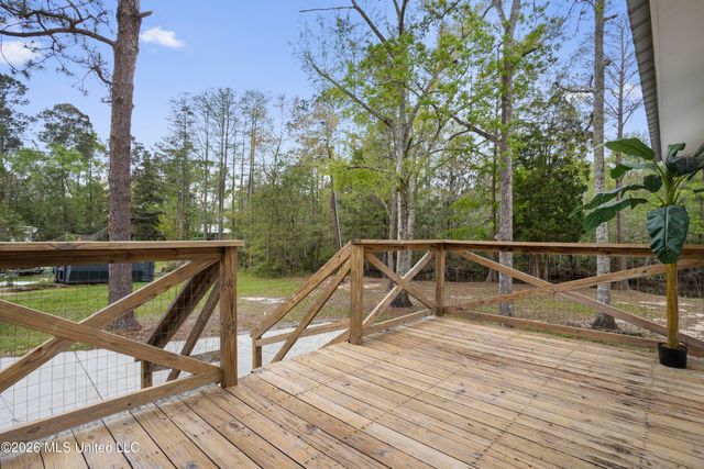 3401 Goldenrod Avenue, Moss Point, MS 39562