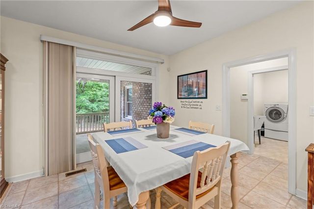 434 Yachtsmans Point Drive, Lexington, NC 27292