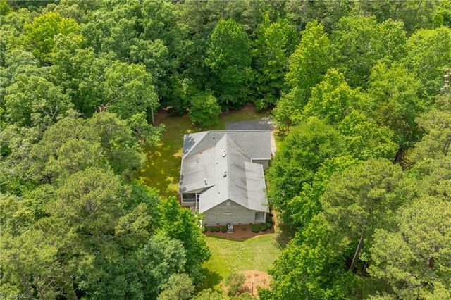 434 Yachtsmans Point Drive, Lexington, NC 27292