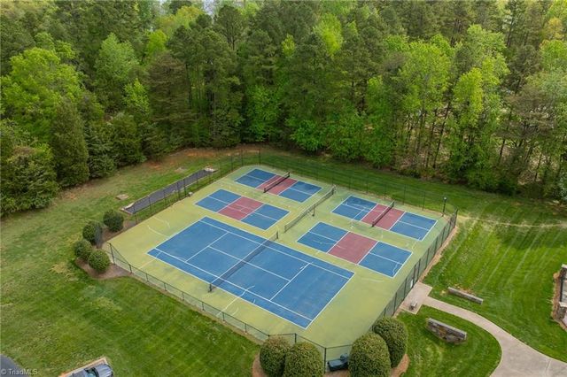 434 Yachtsmans Point Drive, Lexington, NC 27292