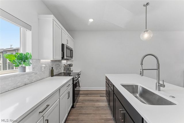 2308 Fulton Road, Cleveland, OH 44113
