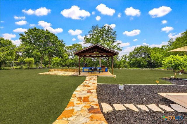 8211 Wild Wind Park, San Antonio, TX 78266