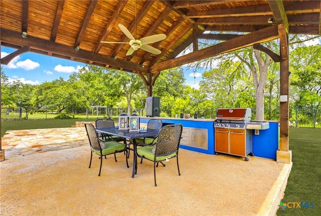 8211 Wild Wind Park, San Antonio, TX 78266