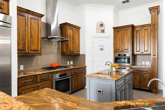 8211 Wild Wind Park, San Antonio, TX 78266