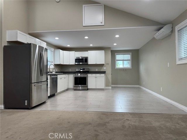16357 Vintage Street, North Hills (los Angeles), CA 91343