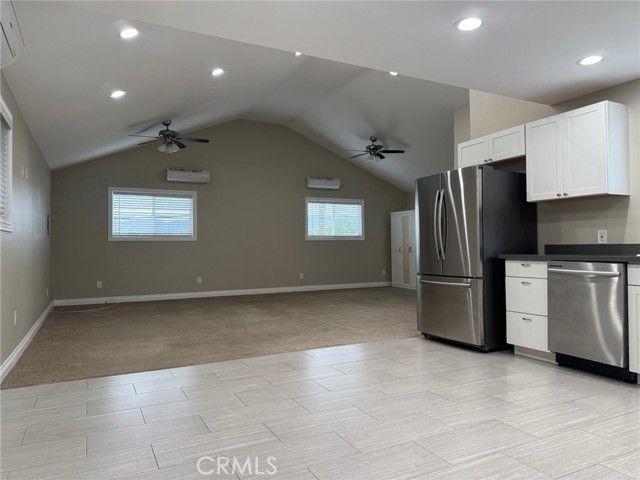 16357 Vintage Street, North Hills (los Angeles), CA 91343