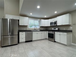 16357 Vintage Street, North Hills (los Angeles), CA 91343