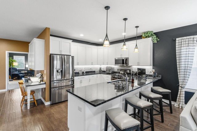 404 Bella Way, Sun Prairie, WI 53590