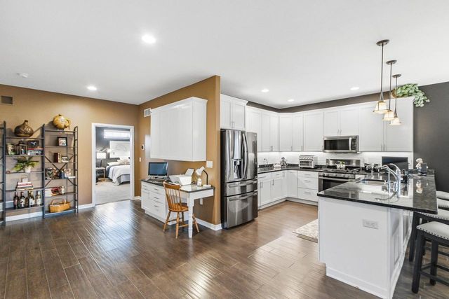 404 Bella Way, Sun Prairie, WI 53590