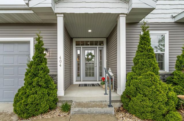 404 Bella Way, Sun Prairie, WI 53590