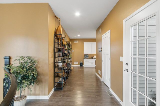 404 Bella Way, Sun Prairie, WI 53590