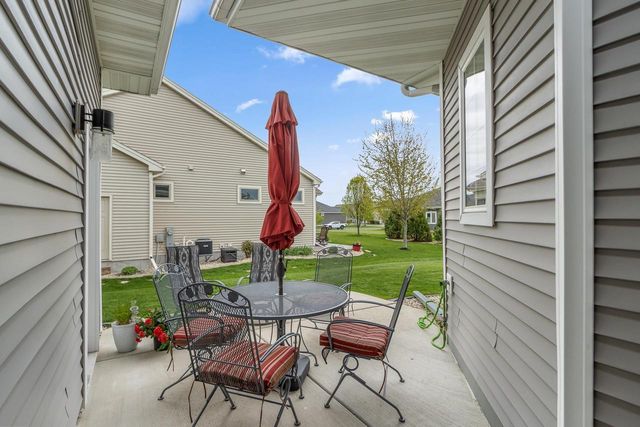 404 Bella Way, Sun Prairie, WI 53590