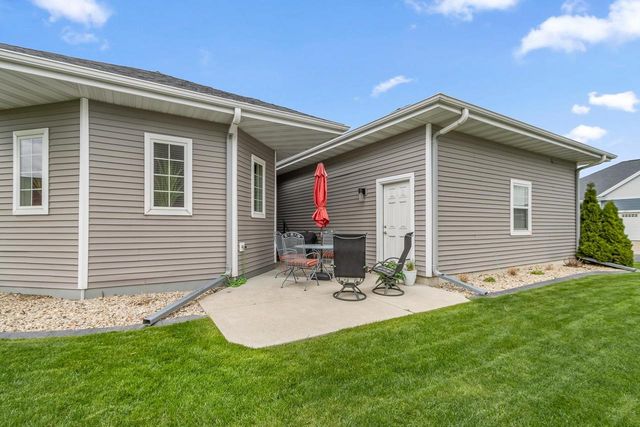 404 Bella Way, Sun Prairie, WI 53590