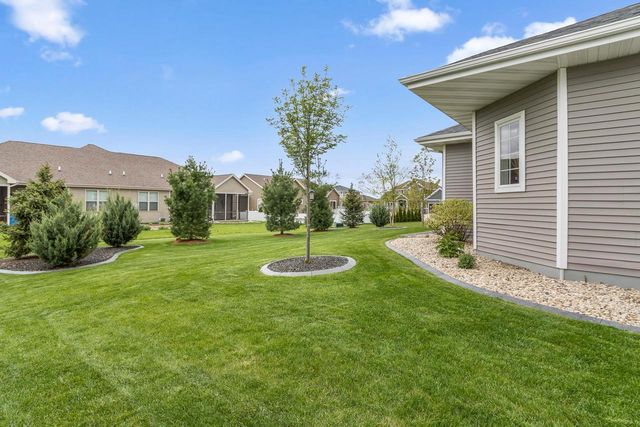 404 Bella Way, Sun Prairie, WI 53590