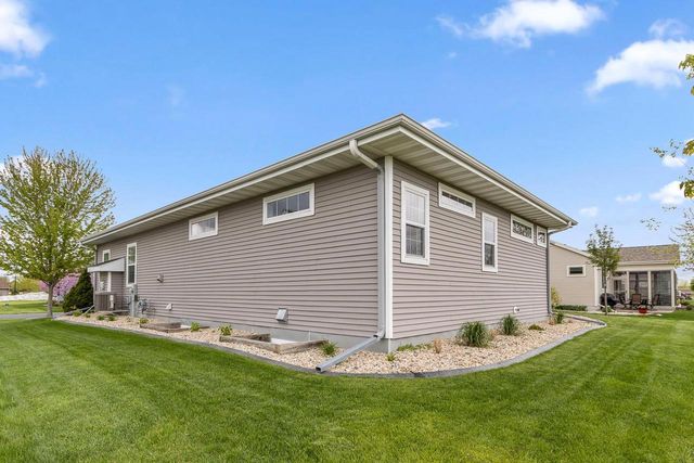 404 Bella Way, Sun Prairie, WI 53590