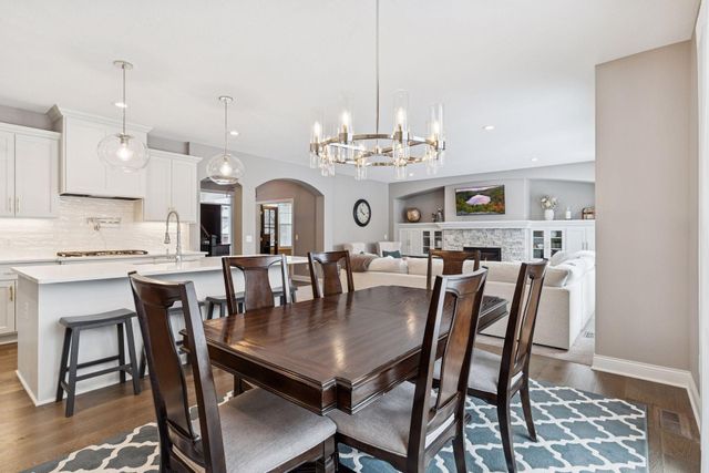 5855 Zanzibar Lane N, Plymouth, MN 55446