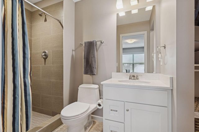 5855 Zanzibar Lane N, Plymouth, MN 55446