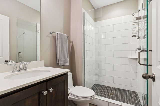 5855 Zanzibar Lane N, Plymouth, MN 55446