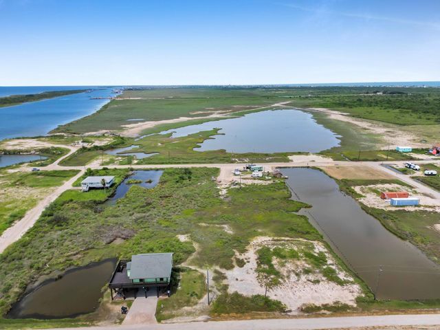 1422 Bahama Lane, Port Bolivar, TX 77650