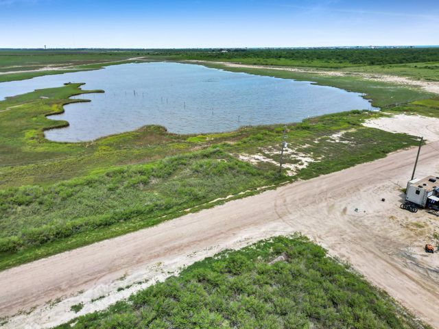 1422 Bahama Lane, Port Bolivar, TX 77650