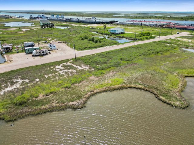 1422 Bahama Lane, Port Bolivar, TX 77650