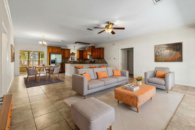 86 Huntington, Trinity, TX 75862