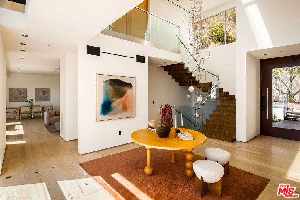 1700 Queens Court, Los Angeles, CA 90069 — photo 5