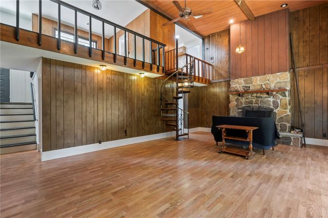 16550 Bluebird Way, Gravette, AR 72736