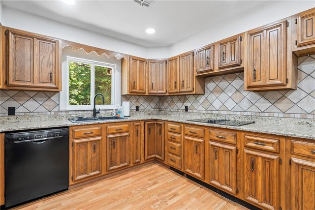 16550 Bluebird Way, Gravette, AR 72736