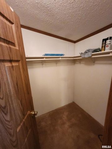 37 JANET Street, Murphysboro, IL 62966