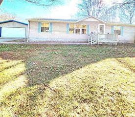 37 JANET Street, Murphysboro, IL 62966