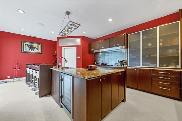 7716 CLUB LANE, Sarasota, FL 34238