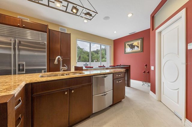 7716 CLUB LANE, Sarasota, FL 34238