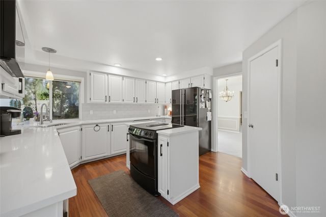 1228 SW 330th Place, Federal Way, WA 98023