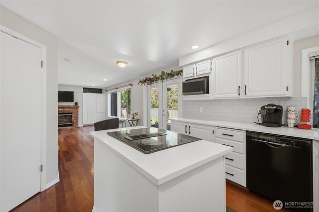 1228 SW 330th Place, Federal Way, WA 98023