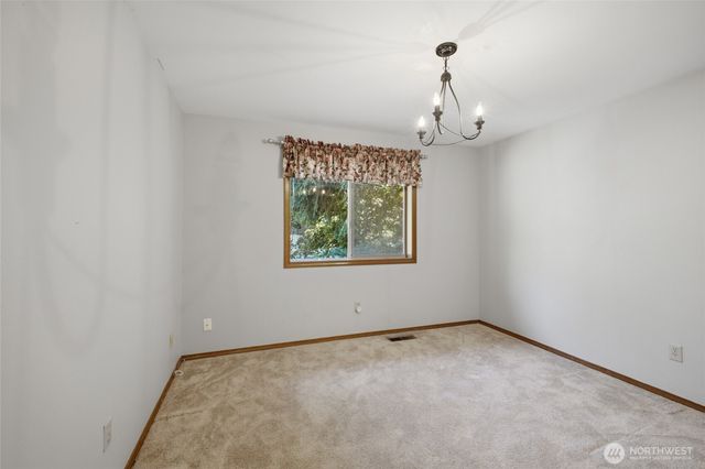 1228 SW 330th Place, Federal Way, WA 98023