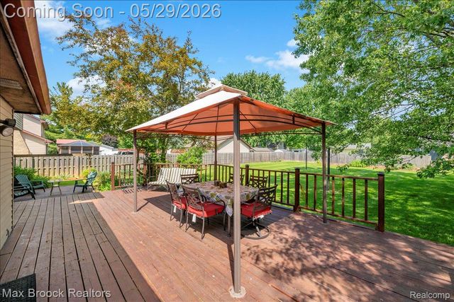 4445 E Hill Road, Grand Blanc, MI 48439