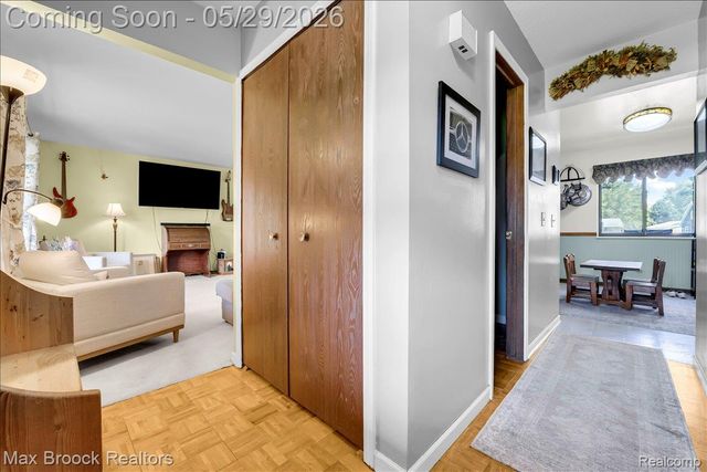 4445 E Hill Road, Grand Blanc, MI 48439
