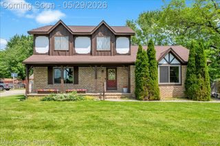 4445 E Hill Road, Grand Blanc, MI 48439