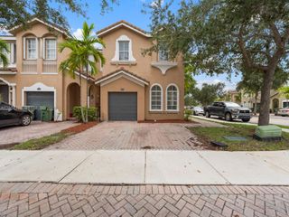1442 SE 26th Avenue, Homestead, FL 33035