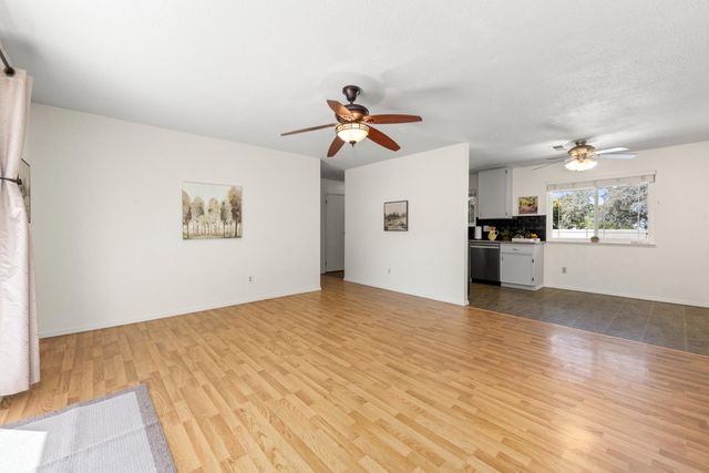 861 Live Oak Way, Auburn, CA 95603
