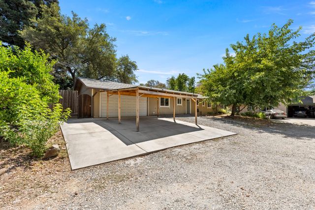 861 Live Oak Way, Auburn, CA 95603