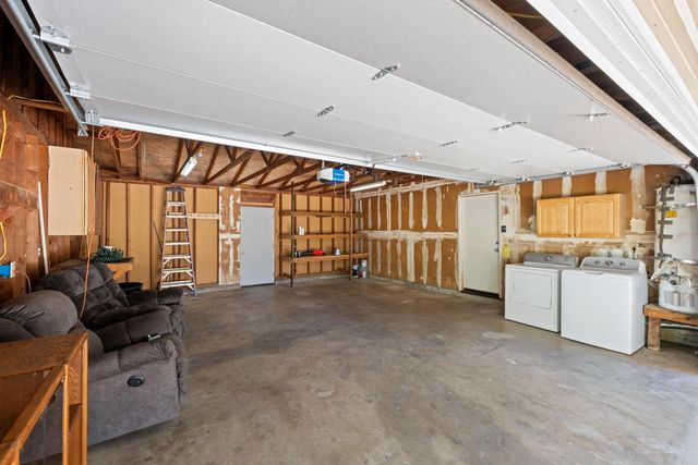 861 Live Oak Way, Auburn, CA 95603