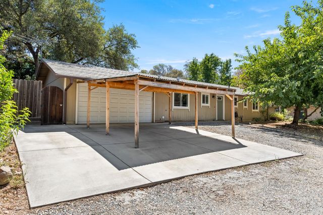 861 Live Oak Way, Auburn, CA 95603