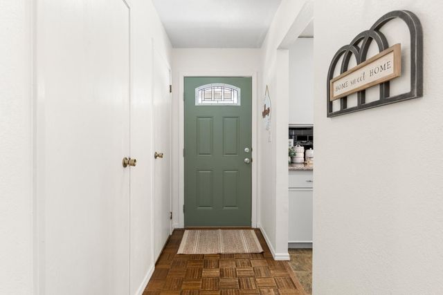 861 Live Oak Way, Auburn, CA 95603