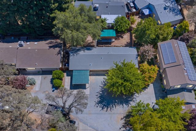 861 Live Oak Way, Auburn, CA 95603