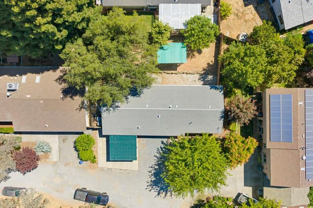 861 Live Oak Way, Auburn, CA 95603