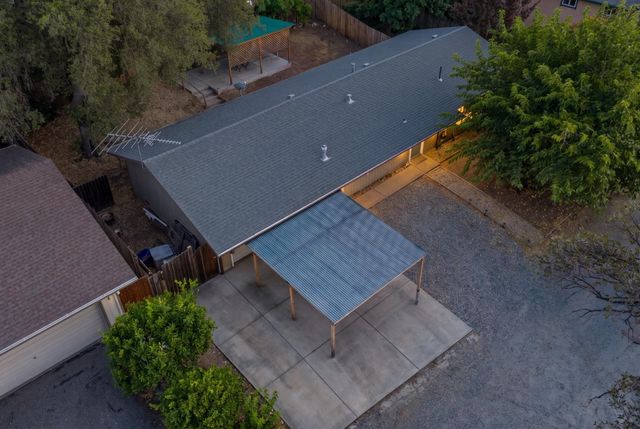 861 Live Oak Way, Auburn, CA 95603