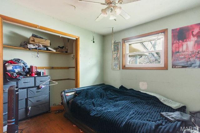 1913 Park Avenue, St Charles, MO 63301